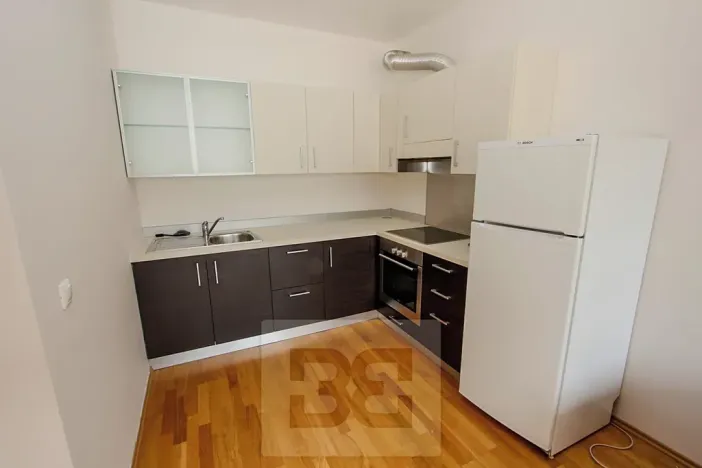 Pronájem bytu 1+kk, Praha - Holešovice, Varhulíkové, 49 m2