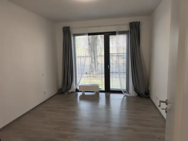 Pronájem bytu 2+kk, Slaný, U Benaru, 60 m2