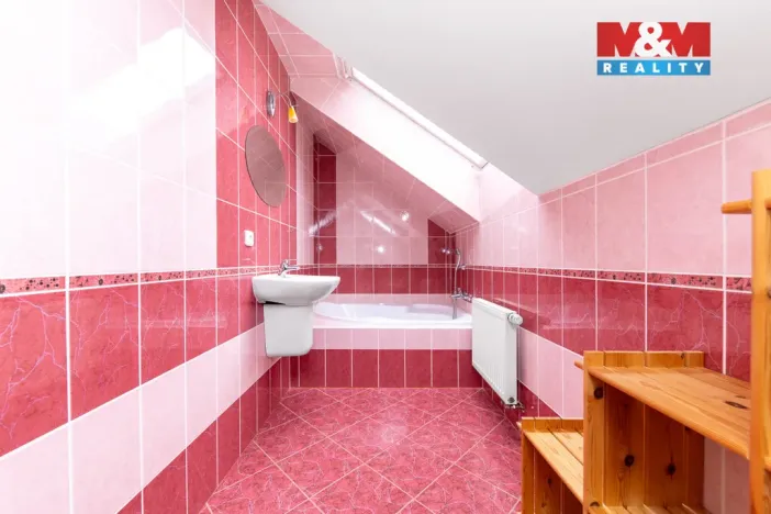 Prodej rodinného domu, Dolní Rožínka, 187 m2