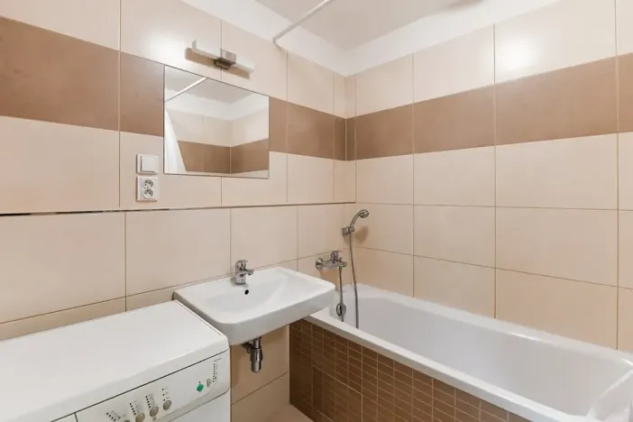 Pronájem bytu 1+kk, Praha - Michle, Hanusova, 32 m2