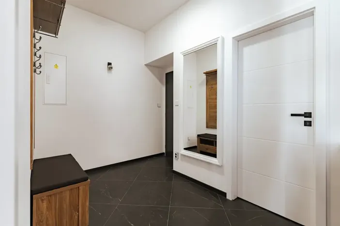 Prodej bytu 3+kk, Horní Planá, Náměstí, 83 m2