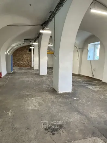 Pronájem skladu, Hajany, 900 m2