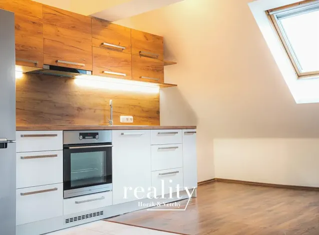 Prodej bytu 2+kk, Hrušovany nad Jevišovkou, Na Vršku, 57 m2