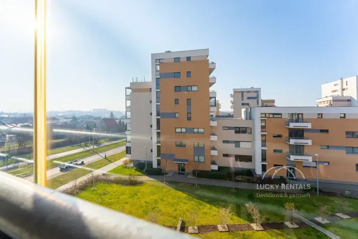 Pronájem bytu 2+kk, Praha - Kamýk, Freiwaldova, 43 m2