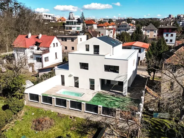 Prodej vícegeneračního domu, Praha - Modřany, Vošahlíkova, 360 m2