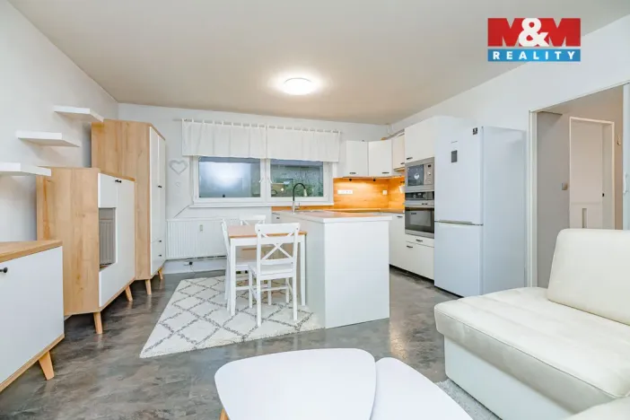 Prodej bytu 2+kk, Líšnice, 40 m2