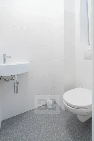 Pronájem bytu 3+1, Praha - Libeň, Na stráži, 110 m2