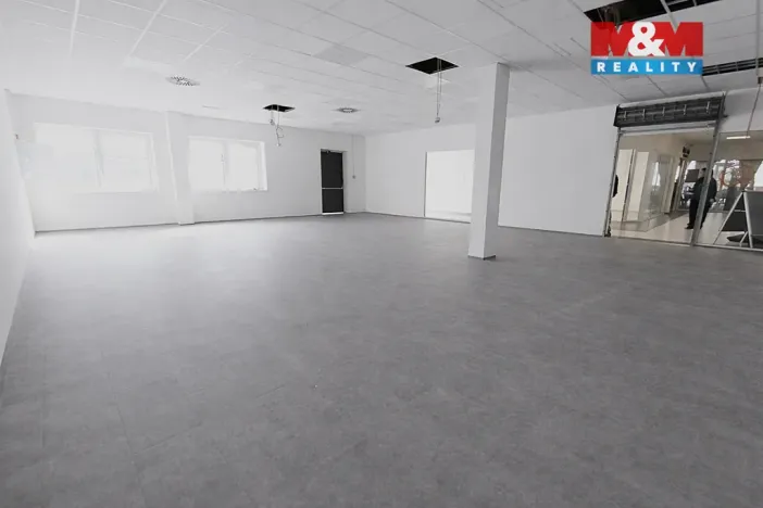 Pronájem obchodního prostoru, Benešov, Vnoučkova, 108 m2