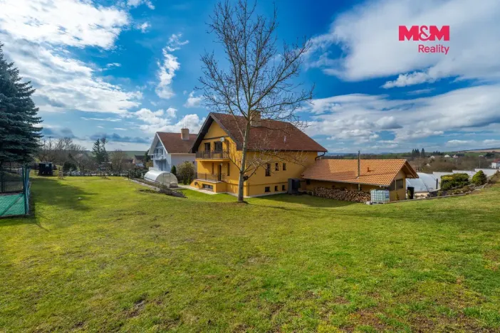 Prodej rodinného domu, Očihov, 280 m2