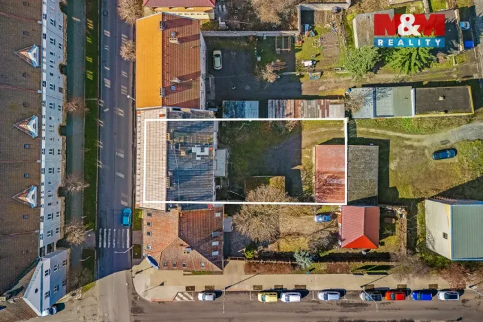 Prodej obchodního prostoru, Louny, Husova, 744 m2