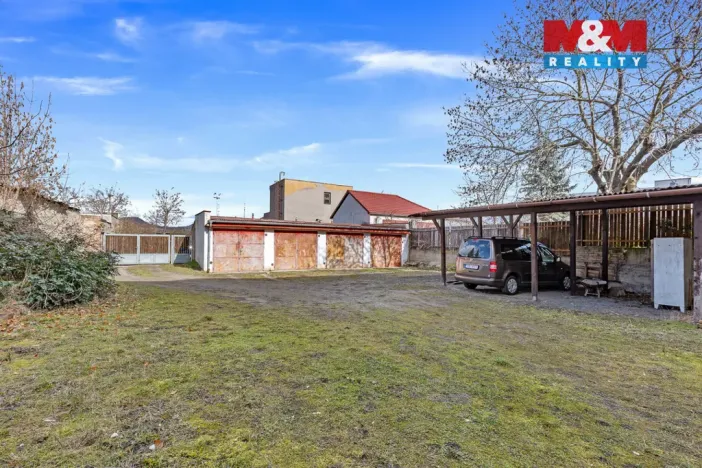 Prodej obchodního prostoru, Louny, Husova, 744 m2