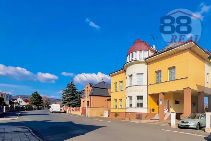 Pronájem restaurace, Klášterec nad Ohří, Ciboušovská, 156 m2