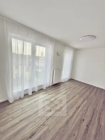 Pronájem bytu 2+kk, Kladno, Ke křížku, 48 m2