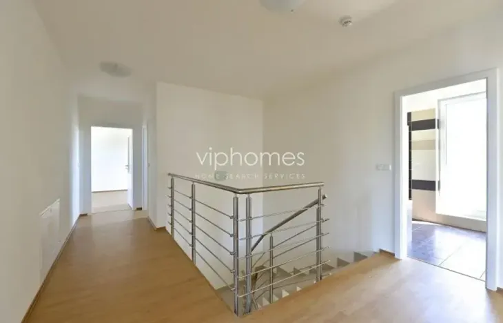 Pronájem vily, Průhonice, Pod Valem II., 335 m2