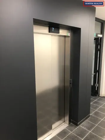 Pronájem bytu 2+kk, Brno, Střední, 48 m2