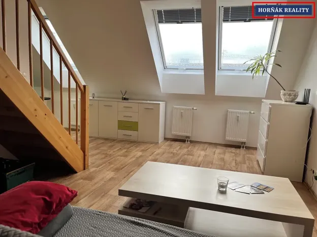 Pronájem bytu 3+kk, Brno, Tkalcovská, 71 m2