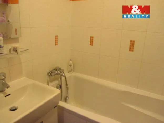 Pronájem bytu 2+1, Olomouc - Nové Sady, Velkomoravská, 56 m2