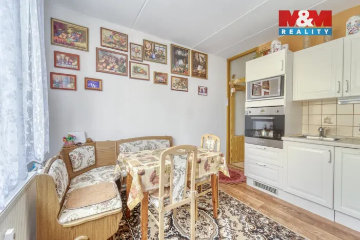 Prodej bytu 2+1, Plzeň - Severní Předměstí, Bzenecká, 57 m2