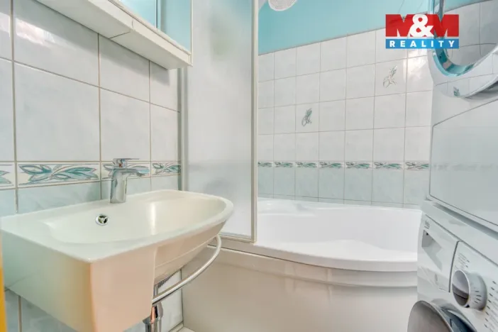 Prodej bytu 2+1, Plzeň - Severní Předměstí, Bzenecká, 57 m2