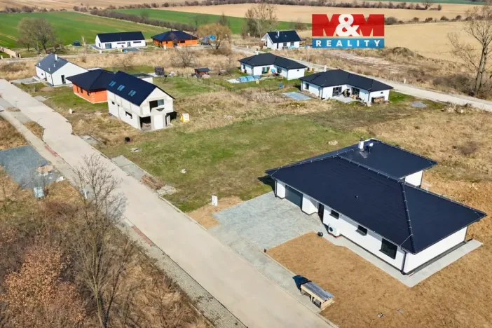 Prodej pozemku pro bydlení, Žáky - Štrampouch, 898 m2