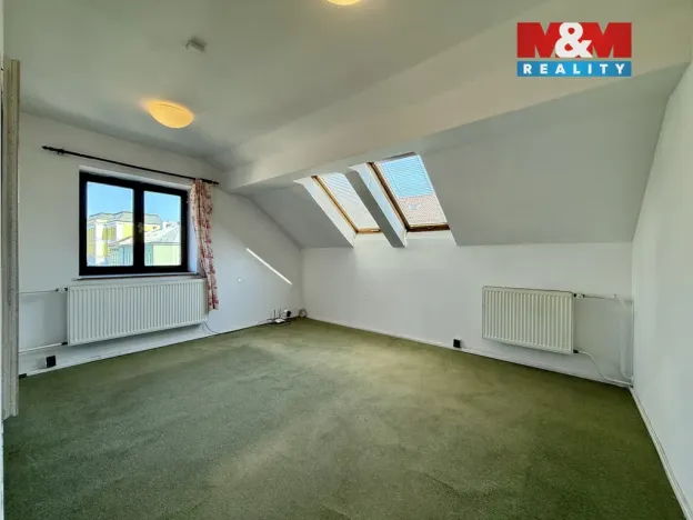 Pronájem bytu 2+1, Rychnov nad Kněžnou, Staré náměstí, 70 m2