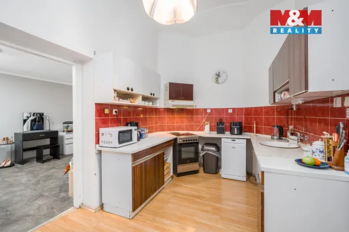 Prodej rodinného domu, Osek, Sokolská, 345 m2