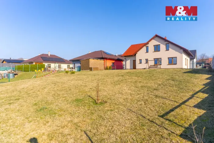 Prodej rodinného domu, Okrouhlá, 222 m2