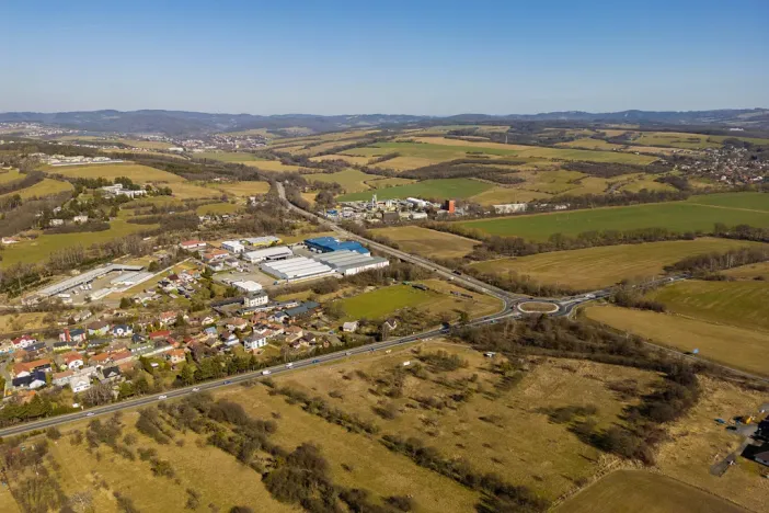 Prodej komerčního pozemku, Lípa, 2603 m2