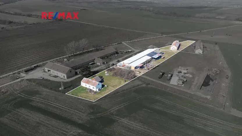 Prodej podílu pozemku, Valtice, 7786 m2