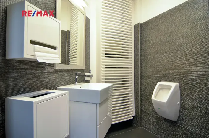 Prodej bytu 3+1, Břeclav, Slovácká, 137 m2