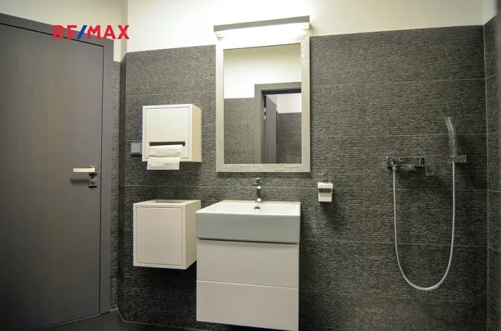 Prodej kanceláře, Břeclav, Slovácká, 137 m2