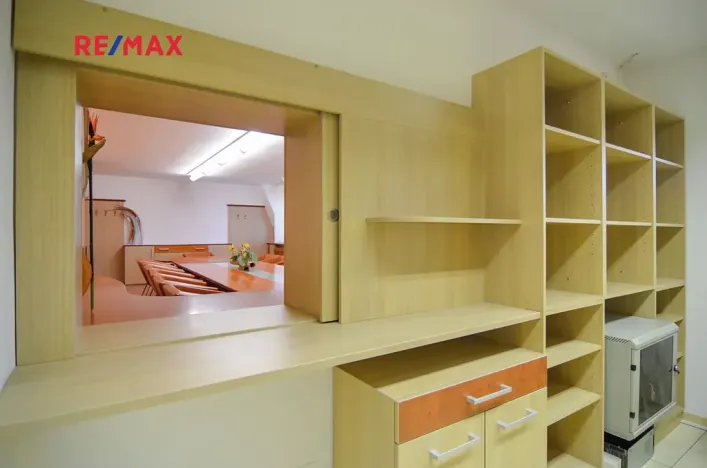 Prodej kanceláře, Břeclav, Slovácká, 192 m2