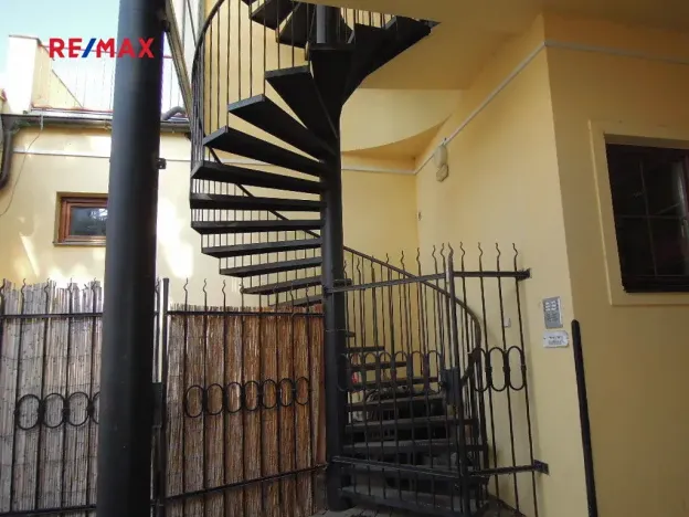 Pronájem kanceláře, Kyjov, 72 m2