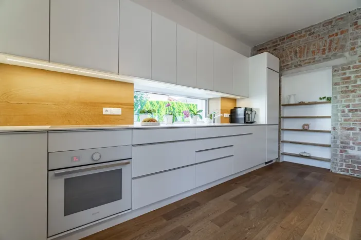 Prodej rodinného domu, Zlín - Kostelec, Lešenská, 200 m2