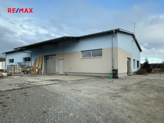 Pronájem skladu, Rašovice, 415 m2