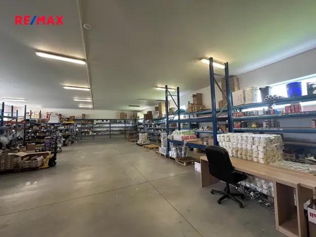 Pronájem skladu, Rašovice, 415 m2