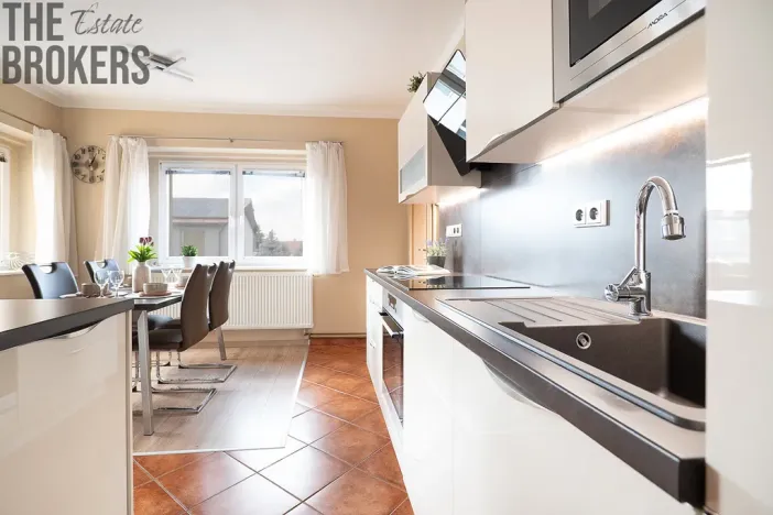 Prodej rodinného domu, Praha - Miškovice, Všetatská, 172 m2