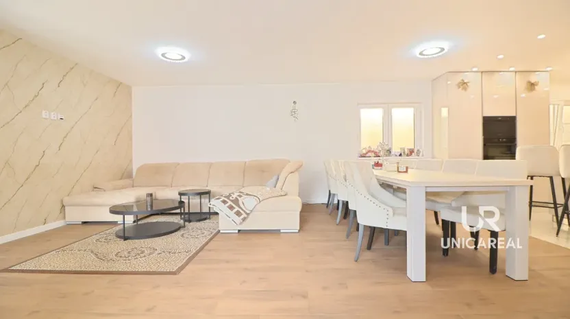 Prodej chaty, Ořechov, 250 m2