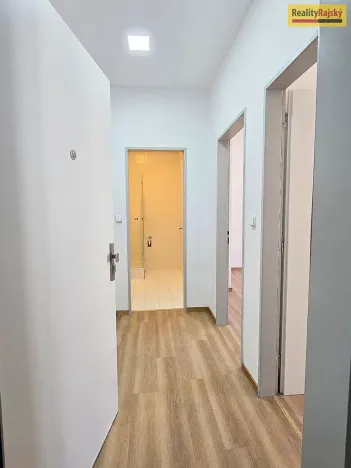 Pronájem bytu 2+kk, Praha - Vršovice, Ukrajinská, 49 m2