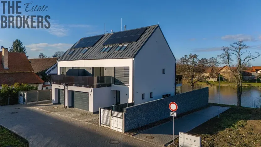 Prodej rodinného domu, Tursko, Jezdecká, 214 m2