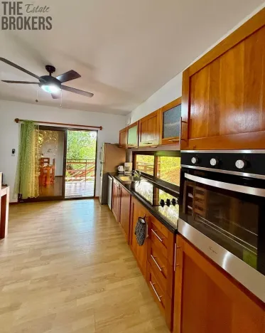 Prodej bytu 3+kk, Coxen Hole, Roatán, Honduras, 111 m2