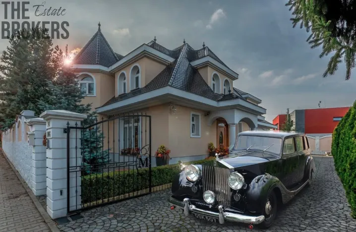 Prodej rodinného domu, Praha - Dolní Měcholupy, U přejezdu, 359 m2