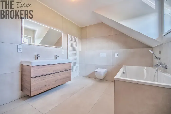 Prodej rodinného domu, Chrášťany, 145 m2