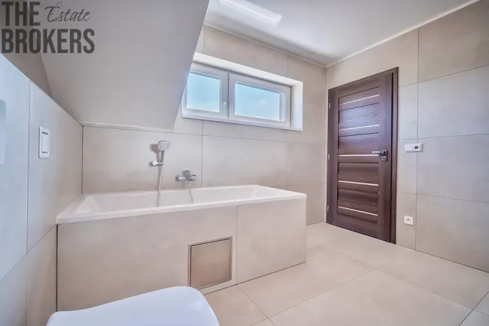 Prodej rodinného domu, Chrášťany, 145 m2