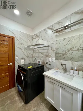 Prodej rodinného domu, Coxen Hole, Roatán, Honduras, 201 m2