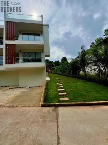 Prodej bytu 3+1, Coxen Hole, Roatán, Honduras, 139 m2