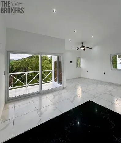 Prodej rodinného domu, Coxen Hole, Roatán, Honduras, 90 m2