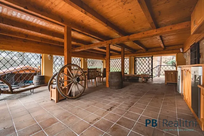 Prodej rodinného domu, Křemže, 450 m2