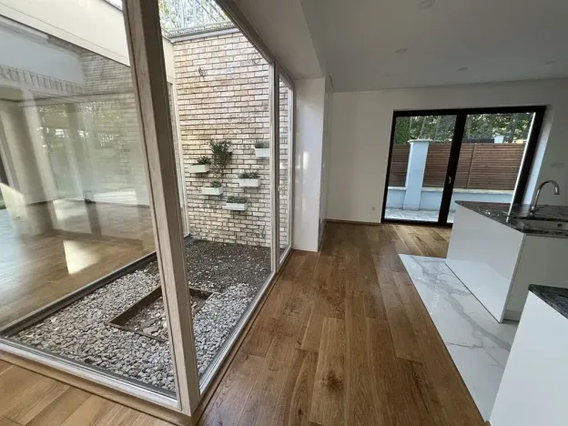 Prodej rodinného domu, Tři Dvory, 235 m2