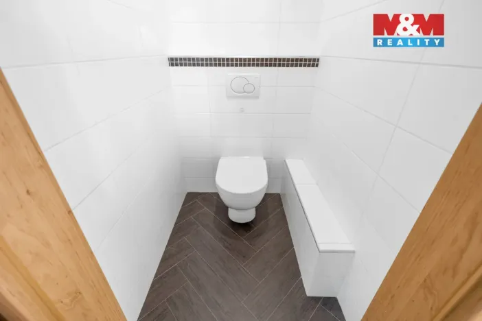 Pronájem bytu 2+kk, Praha - Bohnice, Bohnická, 84 m2